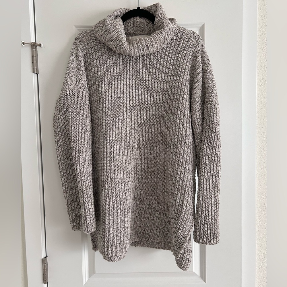 Abercrombie & Fitch Knit Turtleneck Sweater